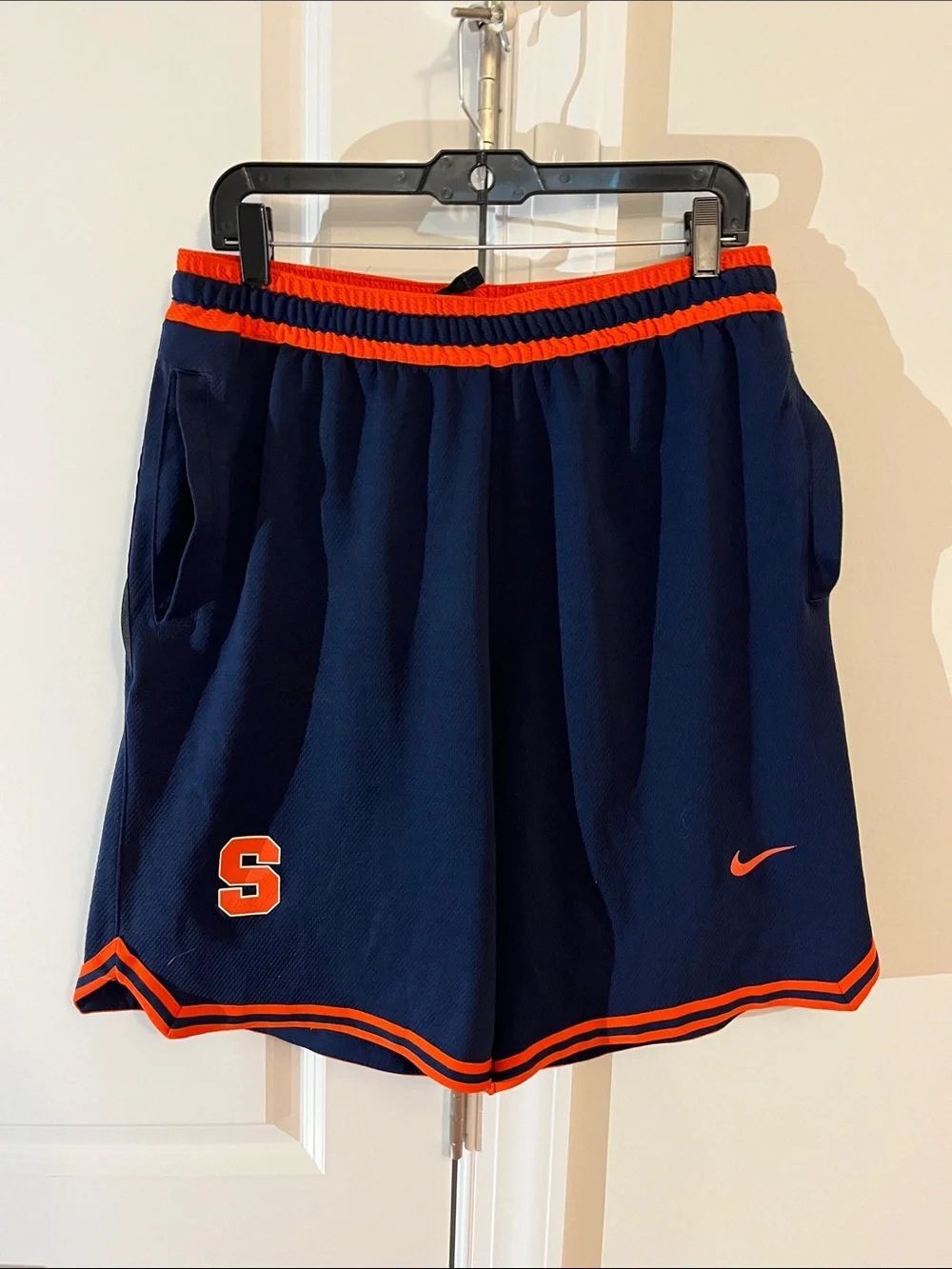 4 Pocket Nike ‘Cuse’ Syracuse Orange Orangemen Team Basketball 10 1/2” Shorts L